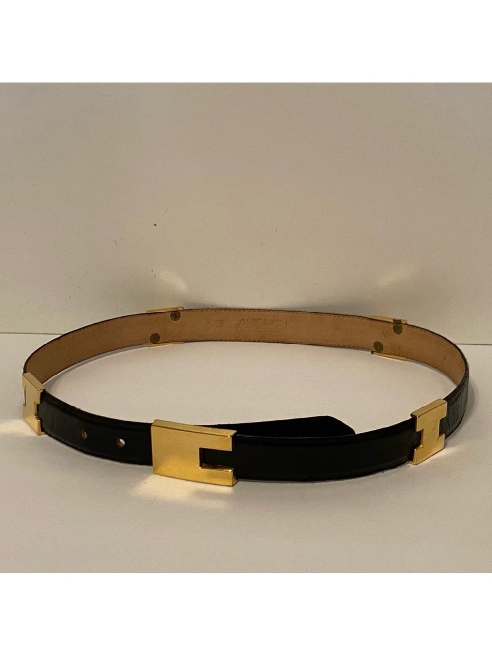 AVIGNON BELT BLACK LEATHER CROC LOOK GOLD TONE HARDWARE USA ACCESSORY SIZE M